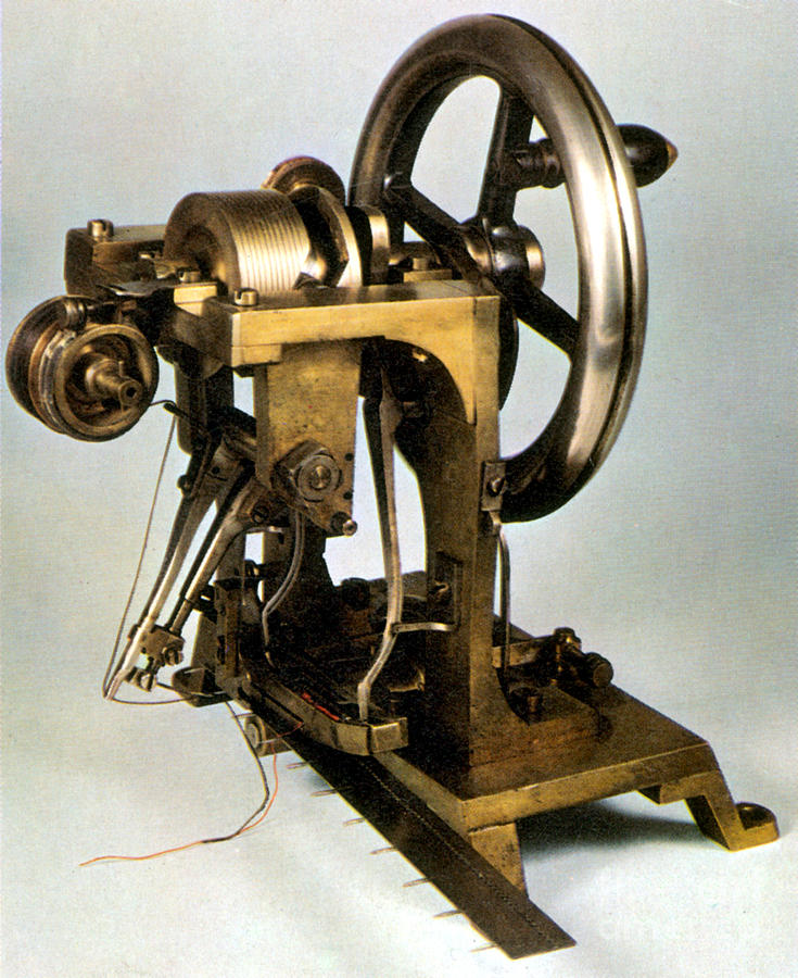 elias-howe-sewing-machine-1845-photo-researchers.jpg