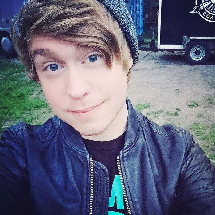 YouTube Star Austin Jones Was Arrested on Child-Porn Charges