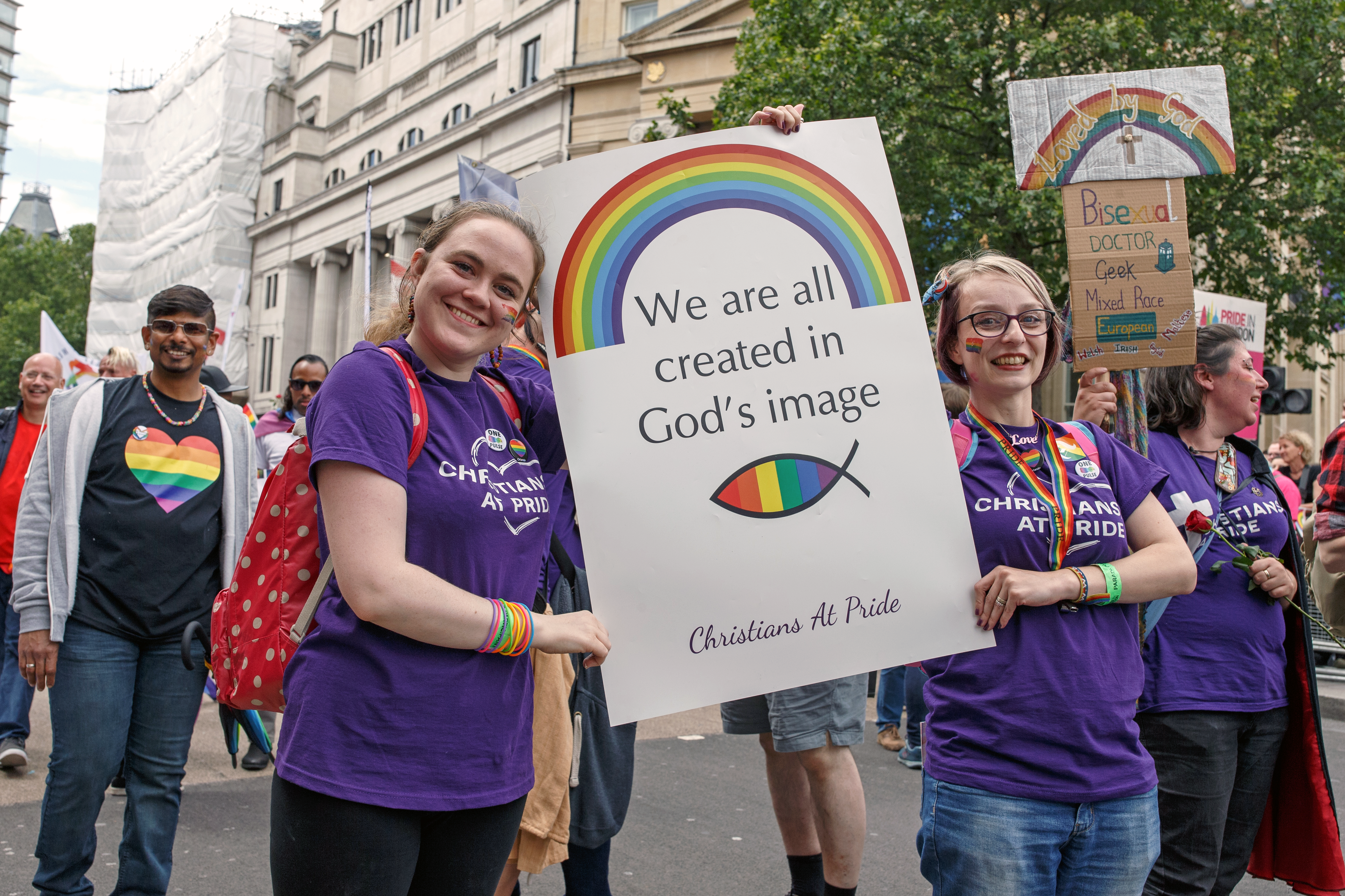 https://upload.wikimedia.org/wikipedia/commons/5/50/Pride_in_London_2016_-_Young_Christians_in_the_parade_with_a_sign.png